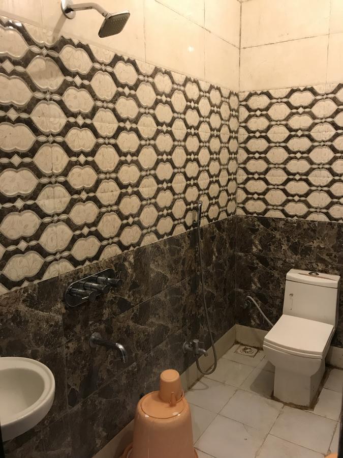 אויאיין Hotel City Palace מראה חיצוני תמונה