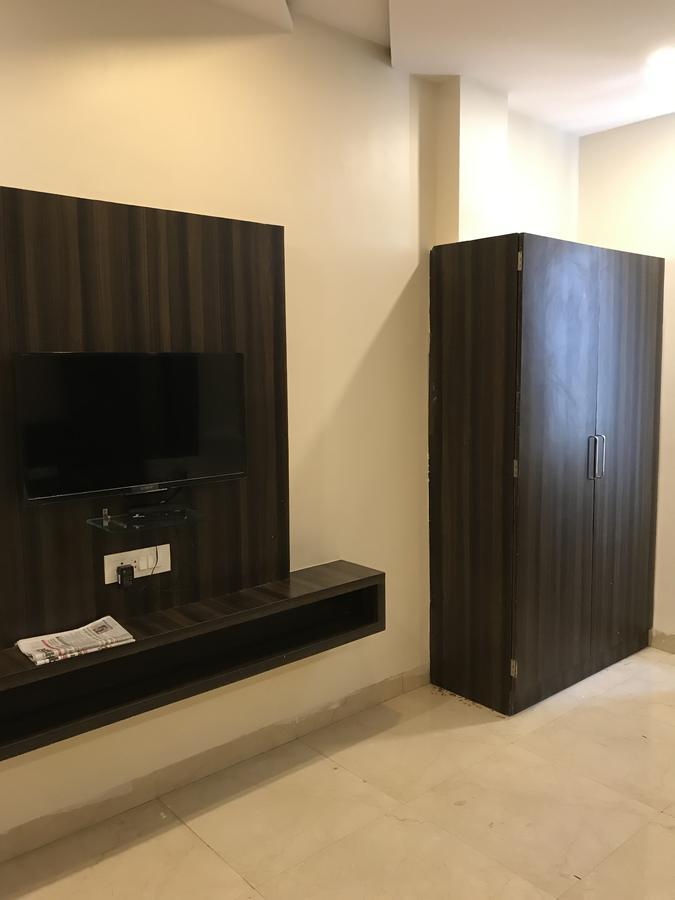 אויאיין Hotel City Palace מראה חיצוני תמונה